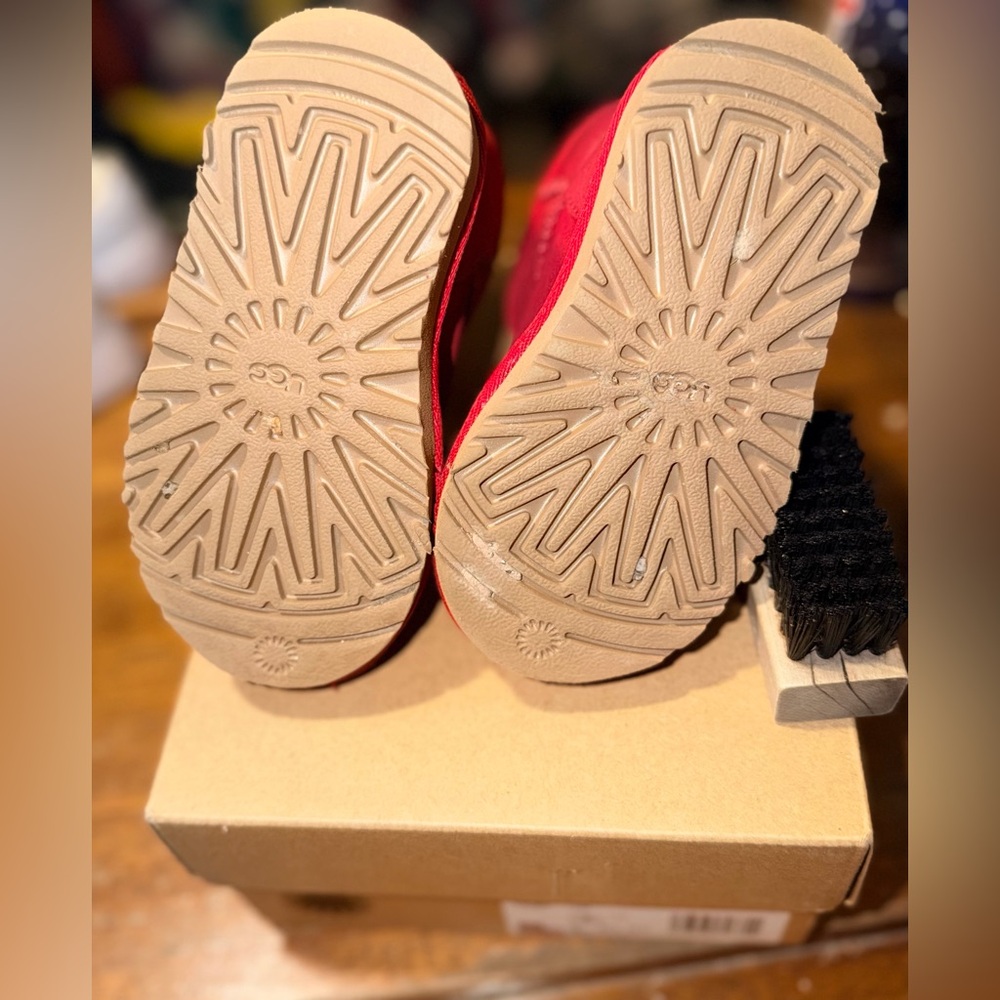 Girls Toddler UGG Boots Size 7 - Picture 7 of 7